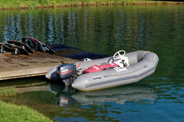 Difference between Air boat and Inflatable boat